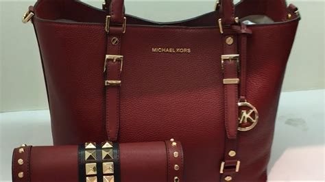 michael kors outlet purses vs retail|Michael Kors purse on clearance.